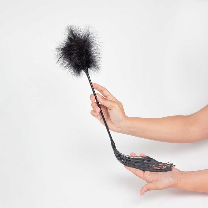 Fouet et plumeau secret play - Noir - Oralove