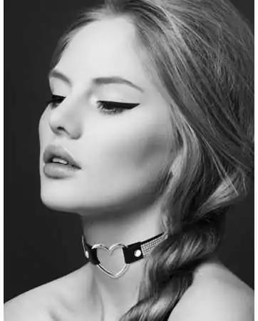 Black leather SM collar with rhinestone band and silver metal heart - CC6060050010